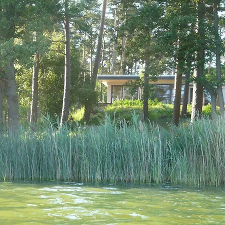 Holiday home Luxus-ferienhaus Direkt Am See, Naturnaher Komfort In Modernem Stil *