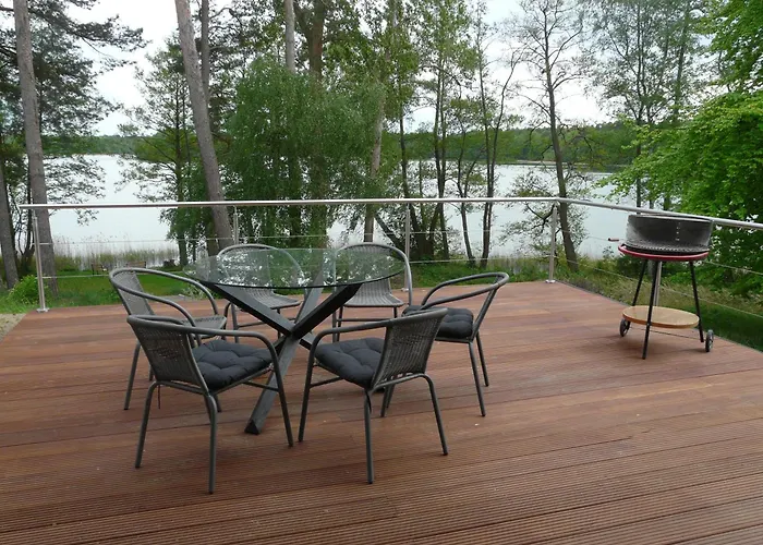 Luxus-ferienhaus Direkt Am See, Naturnaher Komfort In Modernem Stil Tatil Evi